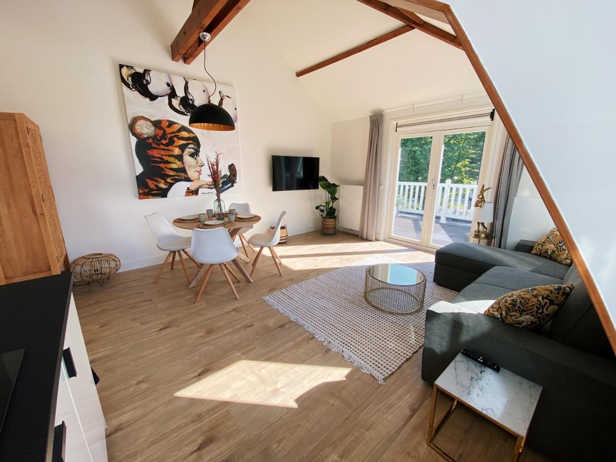Luxurious Historical Loft Close To The Beach!! ワッセナー エクステリア 写真