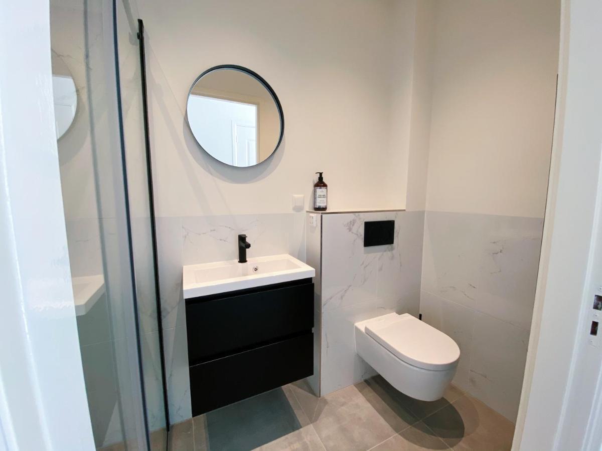 Luxurious Historical Loft Close To The Beach!! ワッセナー エクステリア 写真