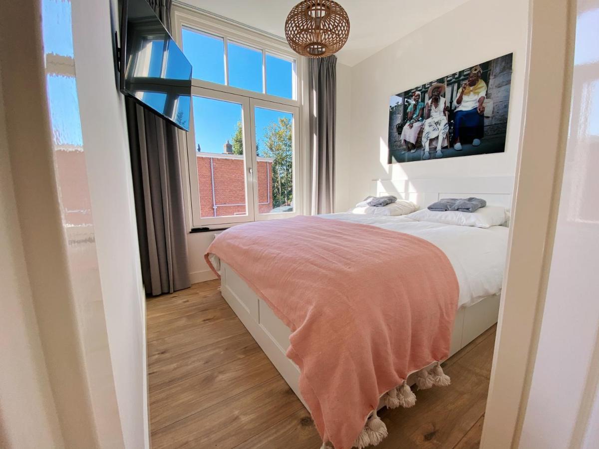 Luxurious Historical Loft Close To The Beach!! ワッセナー エクステリア 写真