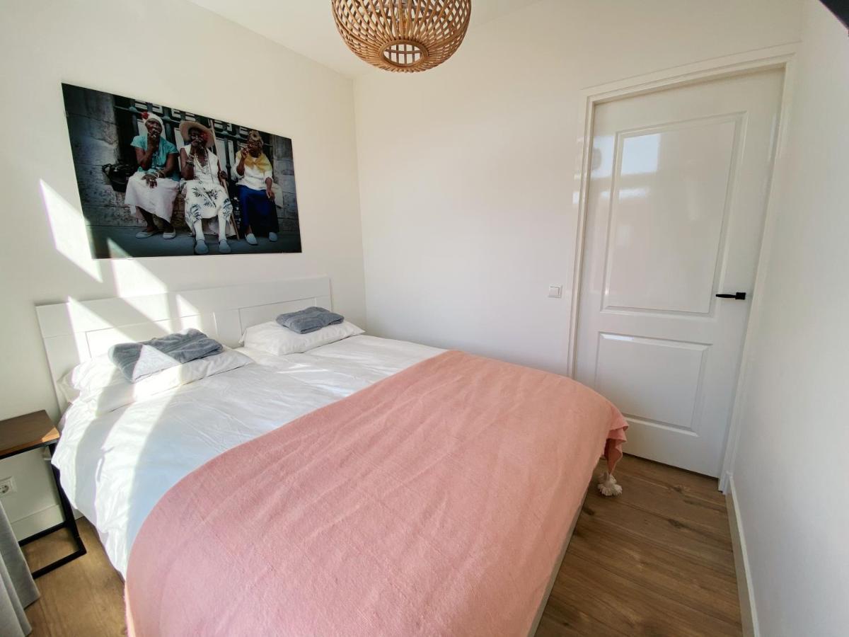 Luxurious Historical Loft Close To The Beach!! ワッセナー エクステリア 写真